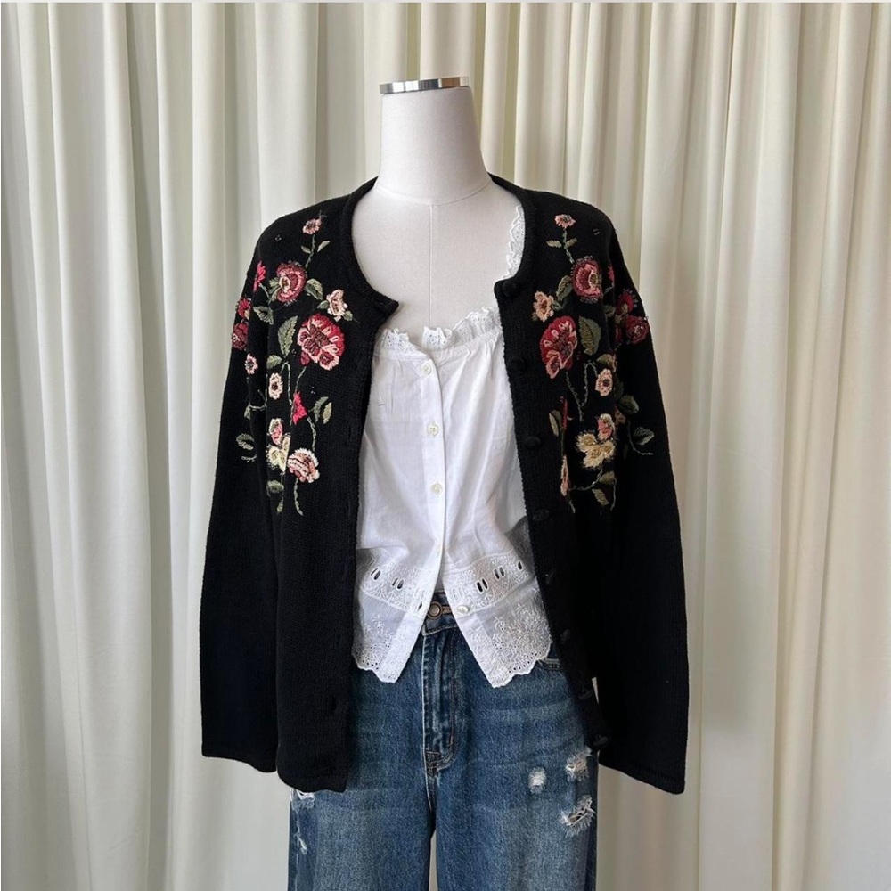 VTG Y2K Heirloom Collectibles Black Floral Embroidered Cardigan Romantic Goth. - Picture 2 of 7